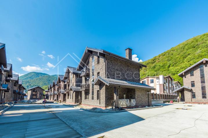 Polyana Gorky Village жилые дома клубного типа №1