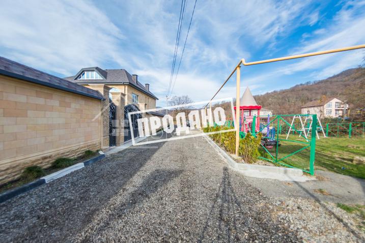 Домовладение с бассейном №38