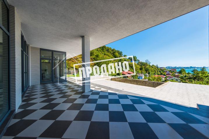 Современный дом у моря №5