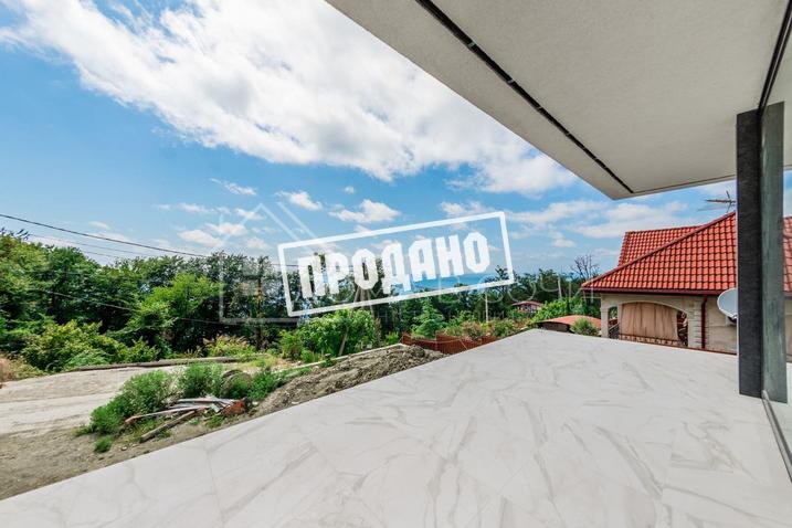 Современный особняк у моря №6