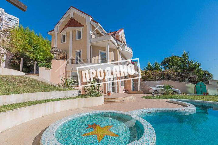 Коттедж на Есауленко №2