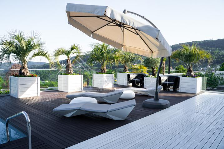 Дизайнерский особняк в горах Хосты №24