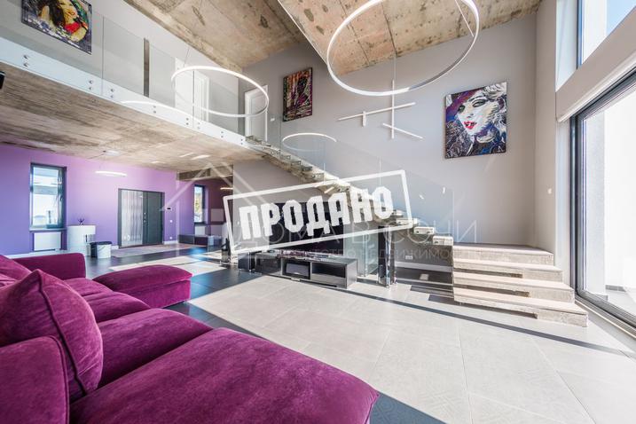 Современная вилла с бассейном №15