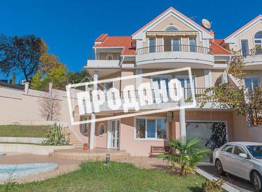 Коттедж на Есауленко №3