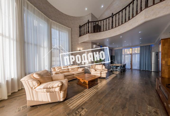 Архитектурный особняк на Старой Мельнице №20