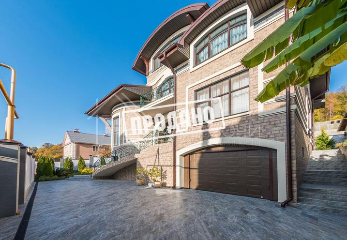 Архитектурный особняк на Старой Мельнице №2