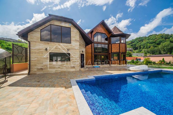 Коттедж с переливным бассейном в Сочи №15