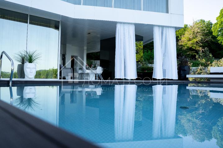 Дизайнерский особняк в горах Хосты №4