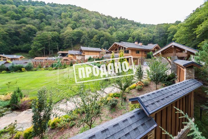 Респектабельная вилла-шале на ул. Береговой №10