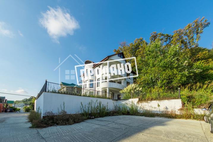 Белоснежный коттедж с видом на море №3