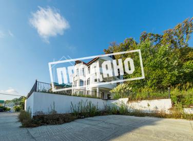 Белоснежный коттедж с видом на море №3