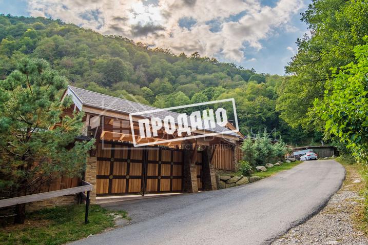 Респектабельная вилла-шале на ул. Береговой №2