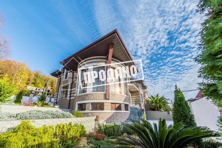 Архитектурный особняк на Старой Мельнице №1