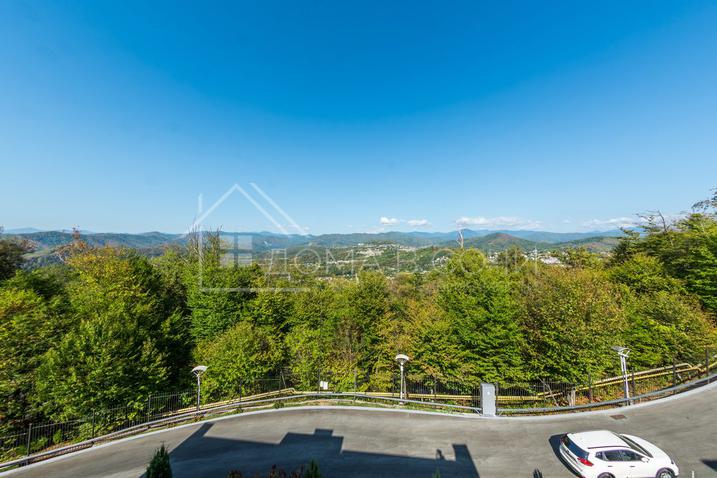 Резиденция в коттеджном поселке класса люкс №12