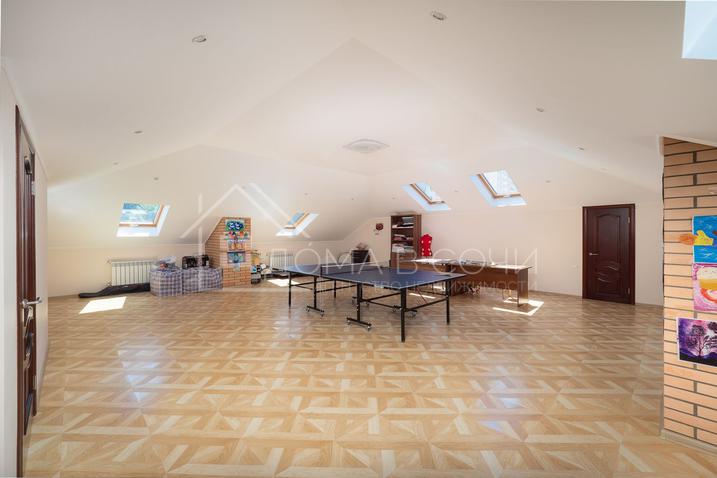 Домовладение из кирпича на ул. Измайловской №25