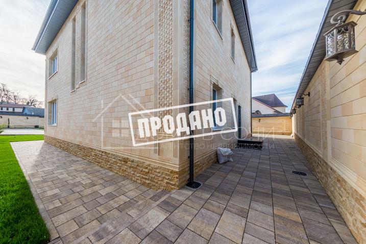 Домовладение с бассейном №15