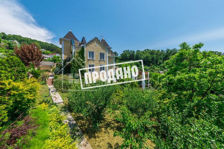 Коттедж в европейском стиле с видом на море №1