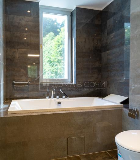 Дизайнерский особняк в горах Хосты №48