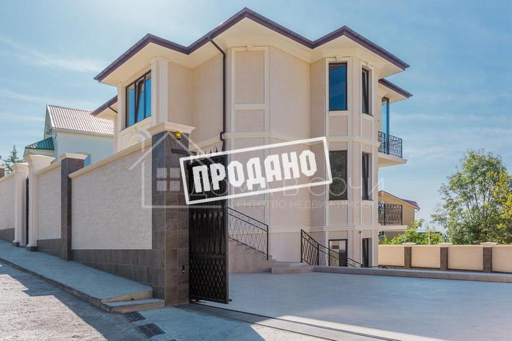 Коттедж у санатория Орджоникидзе №9