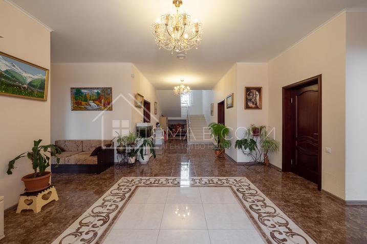 Домовладение из кирпича на ул. Измайловской №6