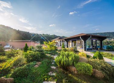 Коттедж с переливным бассейном в Сочи №5