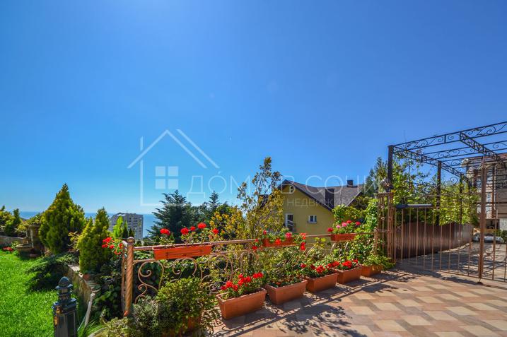 Элитное домовладение с классическим ремонтом и видом на море №6