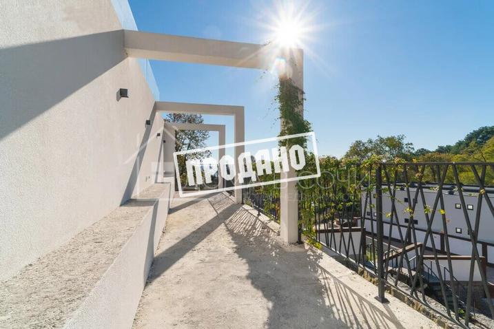 Новая вилла в современном стиле хай-тек №3