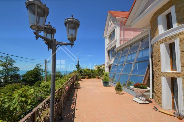 Красивый дом в собственном парке №4