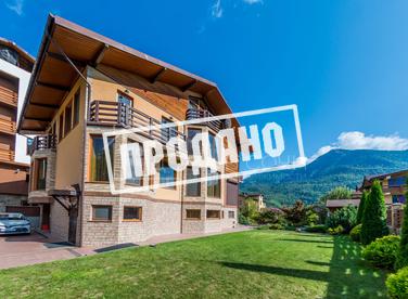 Шале с видом на горные вершины №4