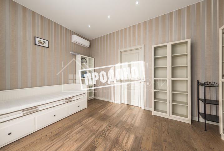 Архитектурный особняк на Старой Мельнице №32