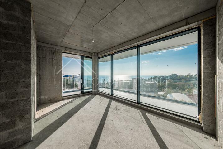 Архитектурный дом с видом на море №8