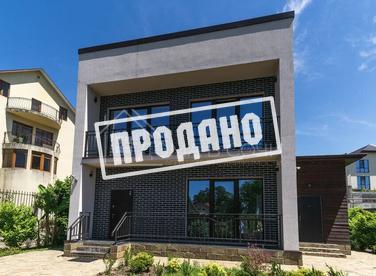 Дом с ремонтом в коттеджном городке №2