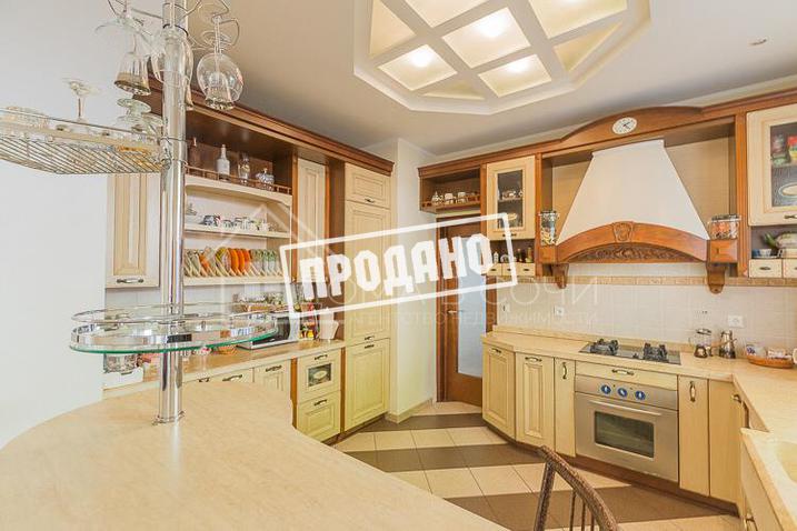 Коттедж на Есауленко №6