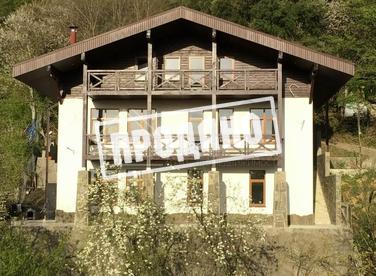 Дом в стиле альпийского шале рядом с Хостой №1