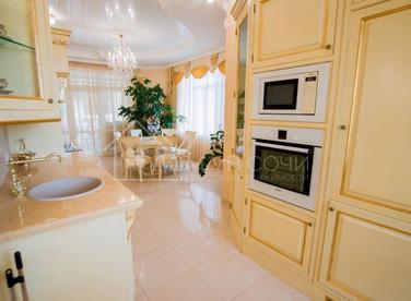 Особняк у санатория Орджоникидзе №4