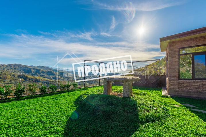 Коттедж в закрытом поселке с видом на горы №17