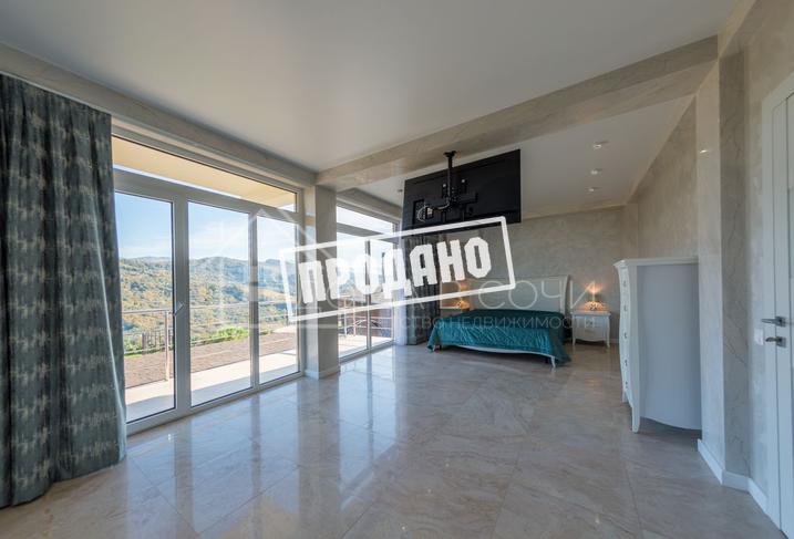 Коттедж в закрытом поселке с видом на горы №22