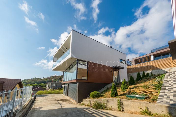 Современный особняк с бассейном №2