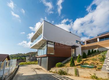 Современный особняк с бассейном №2