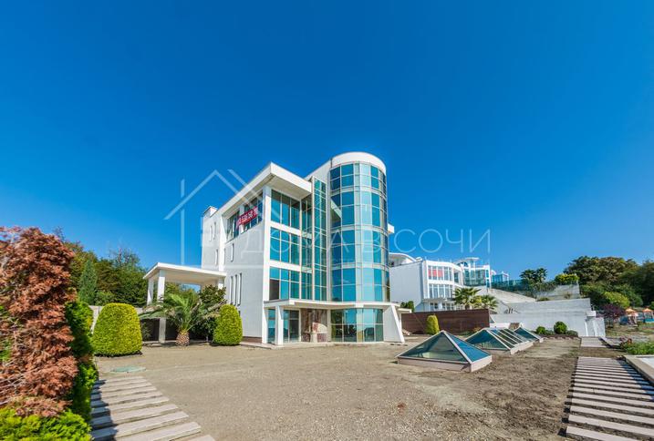 Резиденция в коттеджном поселке класса люкс №6