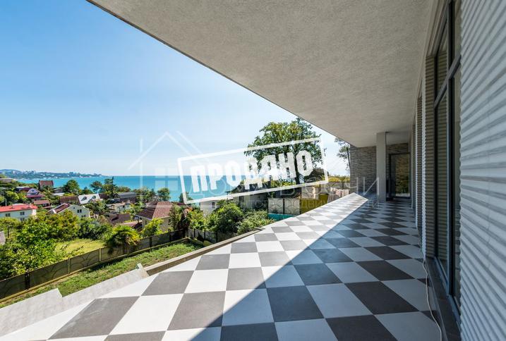 Современный дом у моря №7