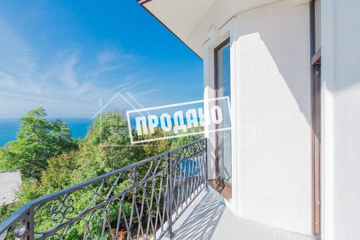 Коттедж у санатория Орджоникидзе №18