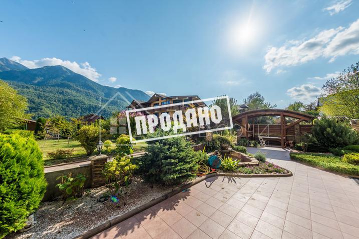 Шале с видом на горные вершины №6