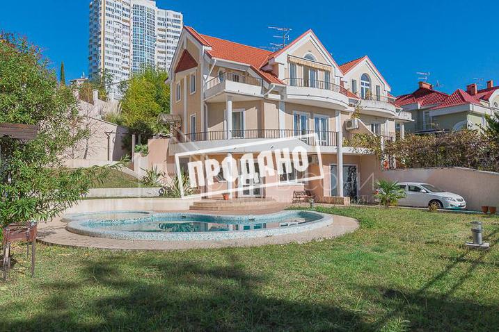 Коттедж на Есауленко №11