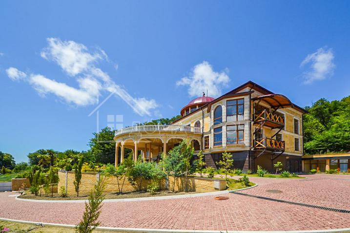 Резиденция в горах Хосты №1