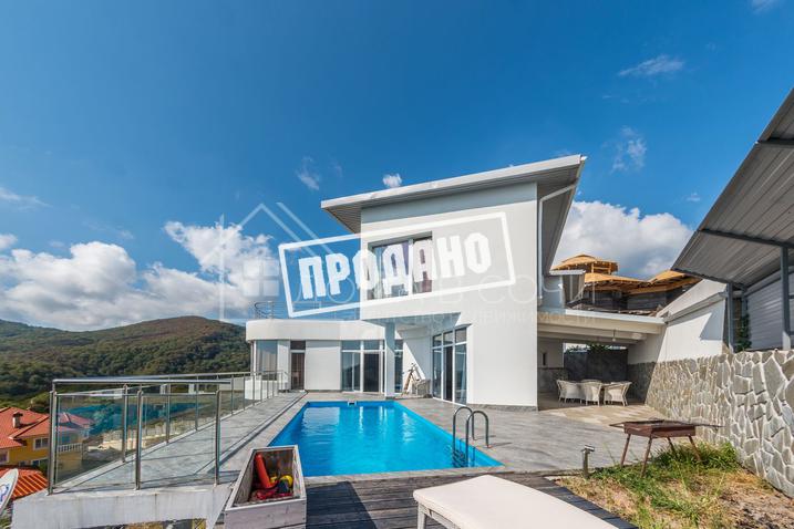 Дизайнерская вилла с бассейном №2