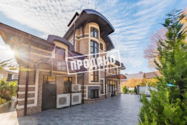 Архитектурный особняк на Старой Мельнице №10