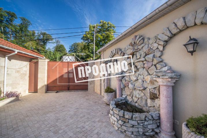Дом с отделкой из камня у подножья горы Ахун №3