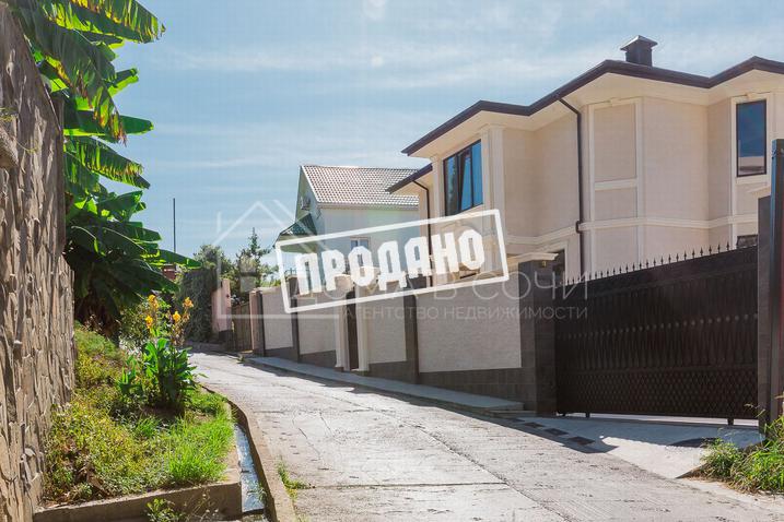 Коттедж у санатория Орджоникидзе №11