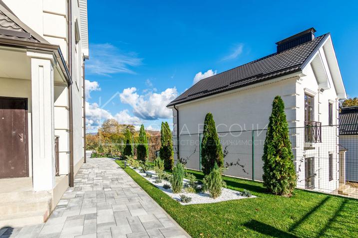 Дом в коттеджном поселке с видом на горы №4